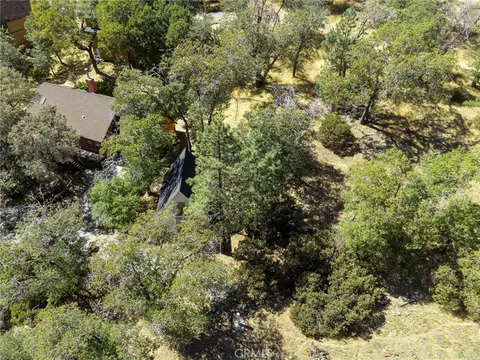 View/Area - 1700 S Way, Lake Arrowhead, CA 92352 photo 2 of 8