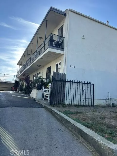 1110 S Kenmore, Los Angeles, CA 90006