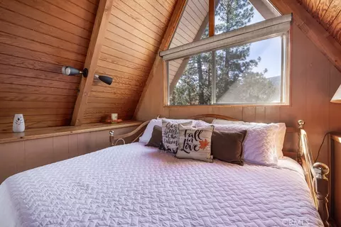 Bedroom - 2110 7th Ln, Big Bear City, CA 92314 photo 4 of 8