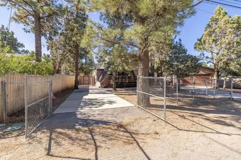 Exterior - 2110 7th Ln, Big Bear City, CA 92314 photo 11 of 11