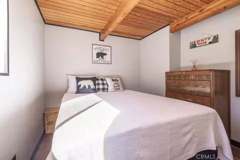 Bedroom - 2110 7th Ln, Big Bear City, CA 92314 photo 3 of 8