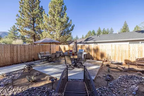 Exterior - 2110 7th Ln, Big Bear City, CA 92314 photo 10 of 11