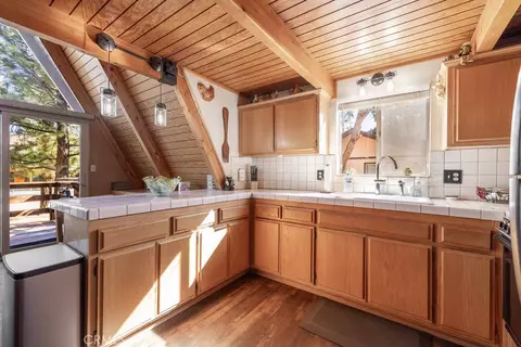 Kitchen - 2110 7th Ln, Big Bear City, CA 92314 photo 1 of 2