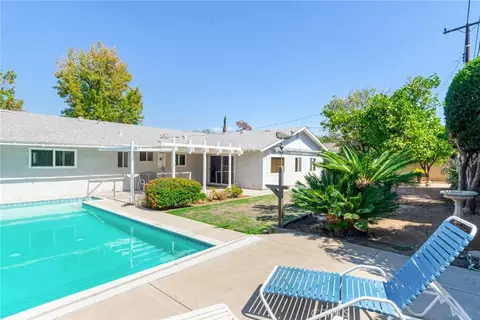 Exterior - 1102 E Amber Ave, Orange, CA 92865 photo 5 of 7