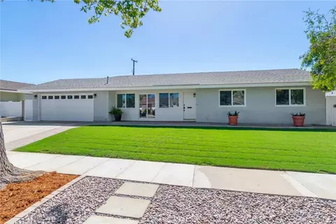 1102 E Amber Ave, Orange, CA 92865