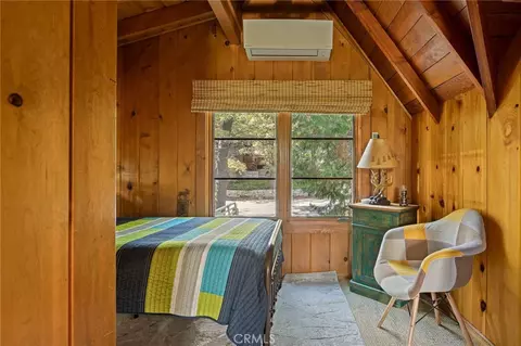 Bedroom - 28772 Cedar, Lake Arrowhead, CA 92352 photo 8 of 8