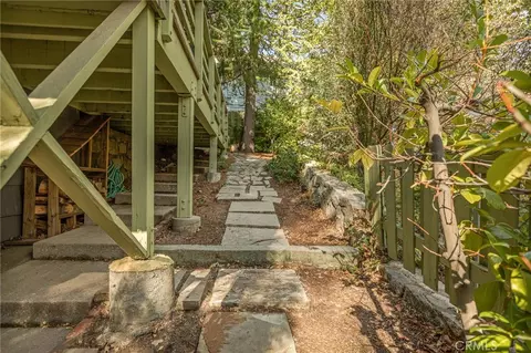 Exterior - 28772 Cedar, Lake Arrowhead, CA 92352 photo 6 of 7