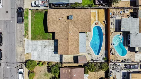View/Area - 555 W Morgan, Rialto, CA 92376 photo 2 of 7