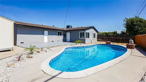 Exterior - 555 W Morgan, Rialto, CA 92376 photo 3 of 10
