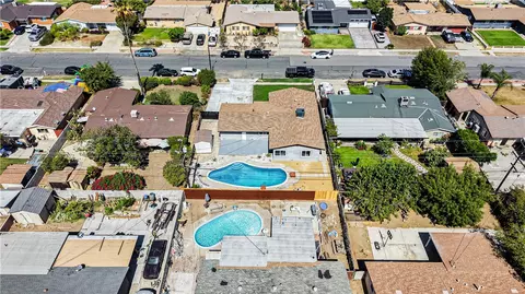 View/Area - 555 W Morgan, Rialto, CA 92376 photo 1 of 7