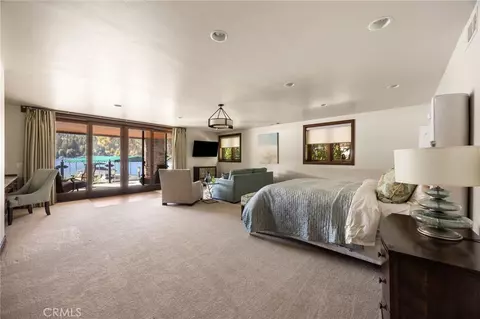 Bedroom - 28103 Point Hamiltair, Lake Arrowhead, CA 92352 photo 1 of 8