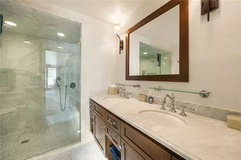 Bath - 28103 Point Hamiltair, Lake Arrowhead, CA 92352 photo 1 of 7