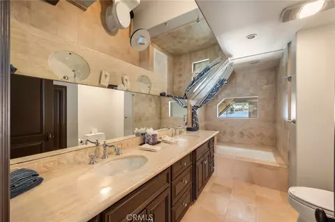 Bath - 28103 Point Hamiltair, Lake Arrowhead, CA 92352 photo 3 of 7