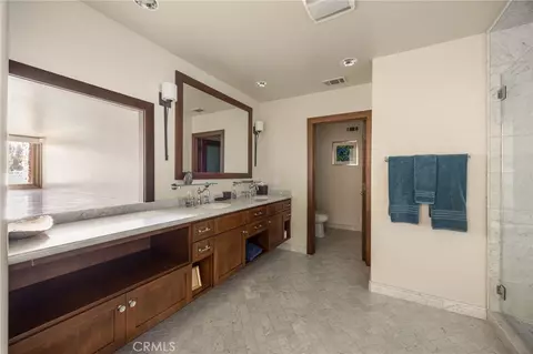 Bath - 28103 Point Hamiltair, Lake Arrowhead, CA 92352 photo 2 of 7