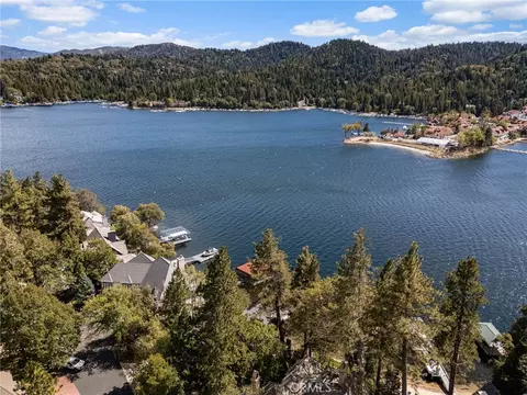 View/Area - 28103 Point Hamiltair, Lake Arrowhead, CA 92352 photo 3 of 4