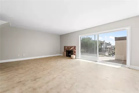 Living - 4679 Maxwell Ct, Riverside, CA 92501 photo 3 of 5
