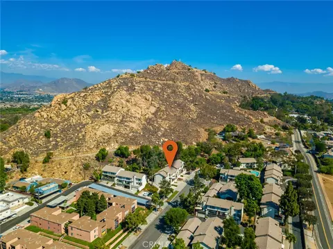 View/Area - 4679 Maxwell Ct, Riverside, CA 92501 photo 2 of 6