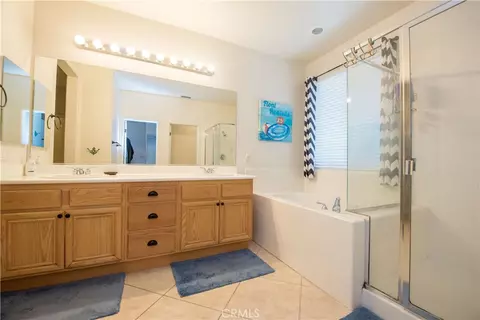 Bath - 1330 Stuart Cir, Corona, CA 92882 photo 2 of 3