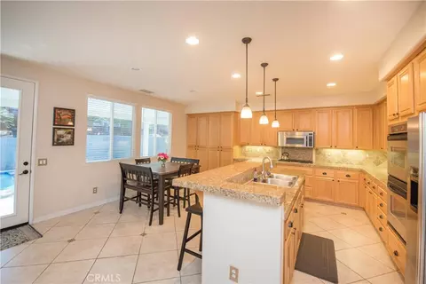 Kitchen - 1330 Stuart Cir, Corona, CA 92882 photo 4 of 6