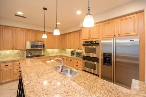 Kitchen - 1330 Stuart Cir, Corona, CA 92882 photo 2 of 6