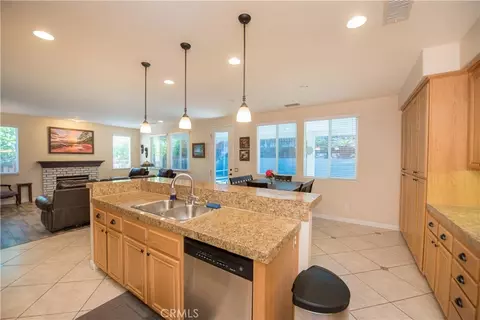 Kitchen - 1330 Stuart Cir, Corona, CA 92882 photo 3 of 6