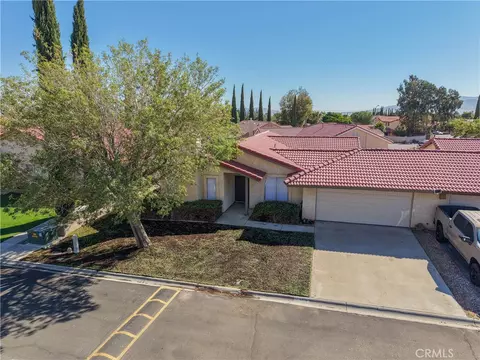 View/Area - 10323 Shahaptain, Hesperia, CA 92345 photo 2 of 7