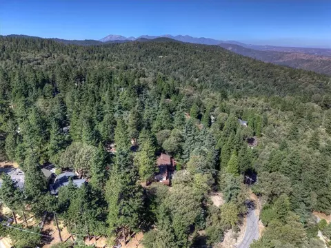View/Area - 171 Bambi Trl, Crestline, CA 92325 photo 1 of 1