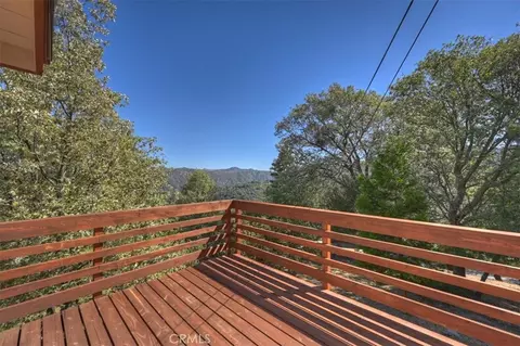Exterior - 171 Bambi Trl, Crestline, CA 92325 photo 5 of 15