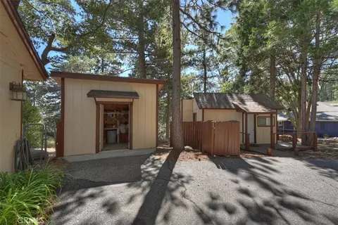 Exterior - 171 Bambi Trl, Crestline, CA 92325 photo 10 of 15