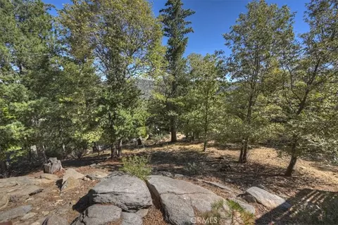 Exterior - 171 Bambi Trl, Crestline, CA 92325 photo 6 of 15