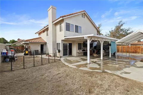 Exterior - 5703 Evergem Ave, Palmdale, CA 93552 photo 2 of 5