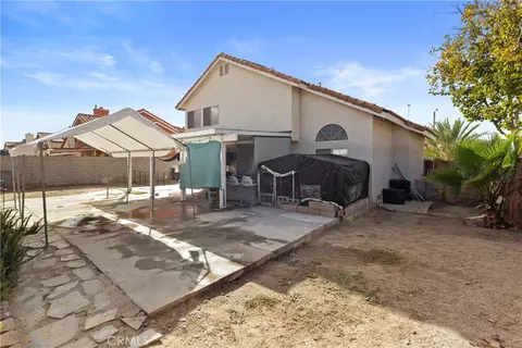 Exterior - 5703 Evergem Ave, Palmdale, CA 93552 photo 4 of 5