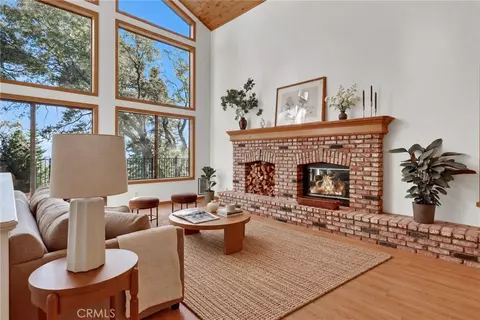 229 Shasta, Lake Arrowhead, CA 92352