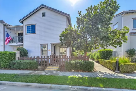 450 Merced Ct, Corona, CA 92878