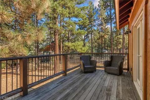 Exterior - 1520 Fallbrook Ct, Big Bear City, CA 92314 photo 4 of 17
