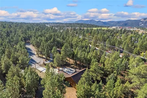 View/Area - 1520 Fallbrook Ct, Big Bear City, CA 92314 photo 3 of 6