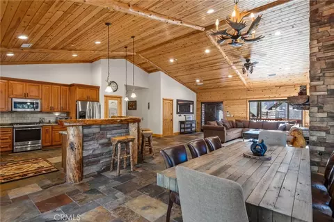 Dining - 1520 Fallbrook Ct, Big Bear City, CA 92314 photo 3 of 3
