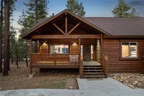 Exterior - 1520 Fallbrook Ct, Big Bear City, CA 92314 photo 13 of 17