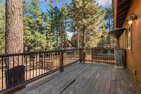 Exterior - 1520 Fallbrook Ct, Big Bear City, CA 92314 photo 6 of 17