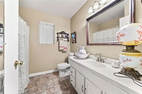Bath - 3917 Donald Ave, Riverside, CA 92503 photo 5 of 5