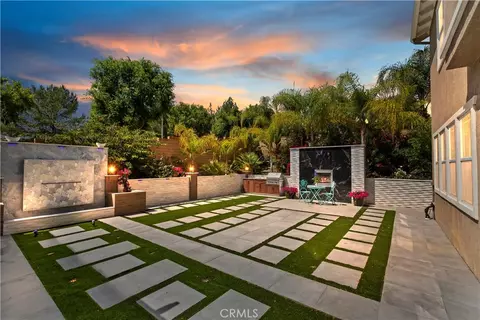 8851 Soothing Ct, Corona, CA 92883