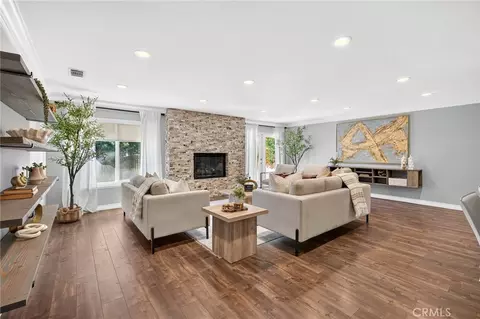 Living - 1016 La Feliz, Redlands, CA 92373 photo 5 of 7