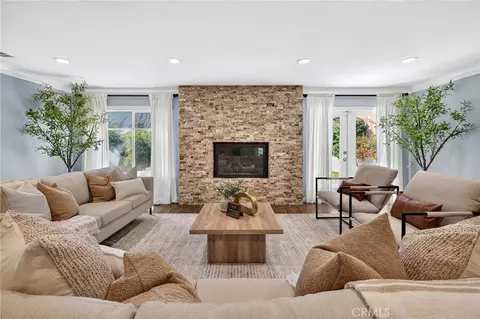 Living - 1016 La Feliz, Redlands, CA 92373 photo 2 of 7