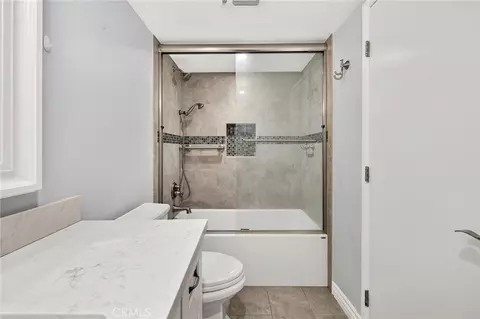 Bath - 1016 La Feliz, Redlands, CA 92373 photo 4 of 5