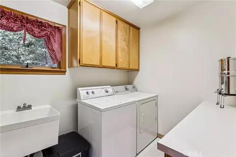 Other - 266 El Dorado Dr, Lake Arrowhead, CA 92352 photo 2 of 6