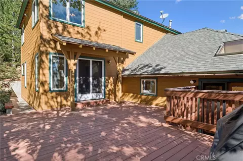 Exterior - 266 El Dorado Dr, Lake Arrowhead, CA 92352 photo 6 of 9