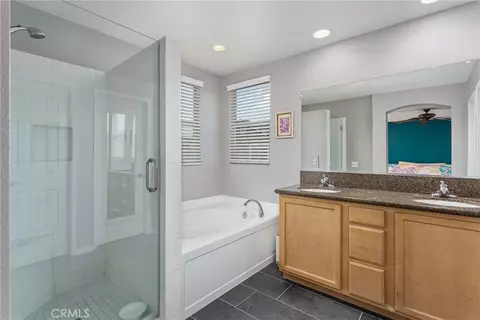 Bath - 34055 Lily Rd, Yucaipa, CA 92399 photo 3 of 3