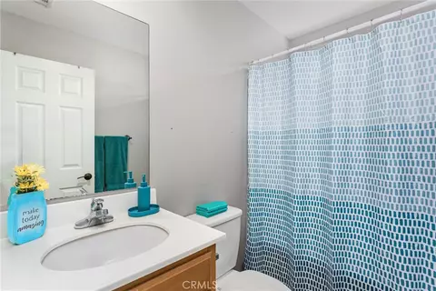 Bath - 34055 Lily Rd, Yucaipa, CA 92399 photo 2 of 3