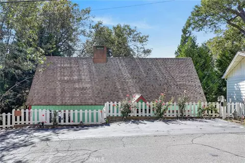 Exterior - 232 Sunset, Lake Arrowhead, CA 92352 photo 9 of 14