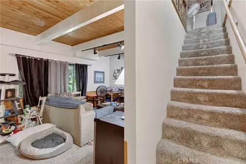 Entry Way - 232 Sunset, Lake Arrowhead, CA 92352 photo 3 of 4